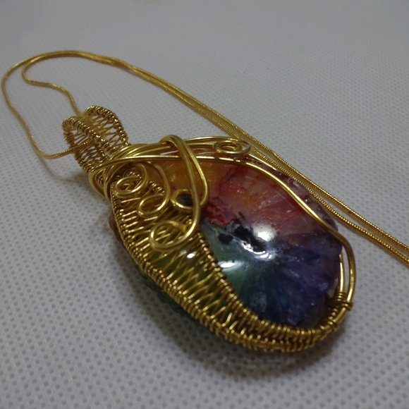 Vivid "RAINBOW GEODE" WIRE-WRAPPED GOLD Handmade Pendant on a 18" Chain #741A - Picture 1 of 3